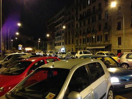 Via Albalonga, leggete cosa diavolo è successo ieri sera. Si è superato il limite, del limite, del limite. Roma, tiratisù ora o mai più!