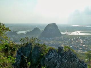 Vietnam: Huế, la vecchia città imperiale e Da Nang e le Montagne di Marmo