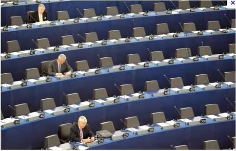 Parlamento europeo en sesión.
