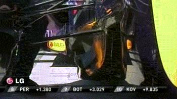 Quanto flette il T-TRAY della Red Bull RB9