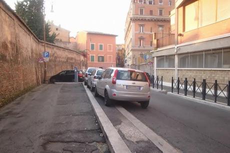 MA I PIZZARDONI DOVE SONO? QUALCUNO LI HA VISTI? GUARDATE CHE MERDAIO A TRASTEVERE! OVVIAMENTE NESSUNA MULTA