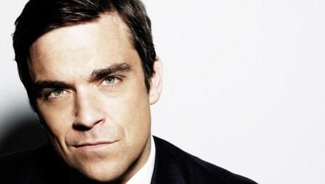 Musica, Robbie Williams confessa «Sono salvo per miracolo»