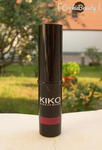 latex-like-lipstick-rossetto-magenta-kiko-dark-heroine