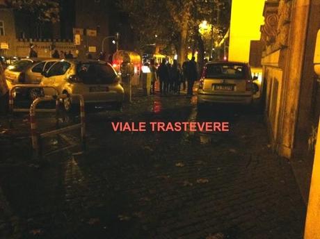 Lo scorso fine settimana da incubo di Trastevere. L'abisso di violenza e sopraffazione della sosta selvaggia. Completamente impunita