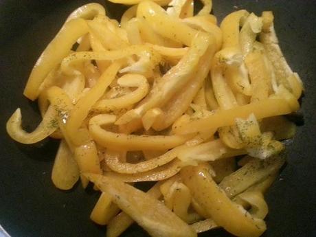 Peperoni con mollica e olive