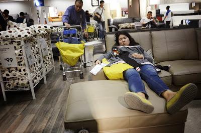 In Oriente si dorme all'Ikea?