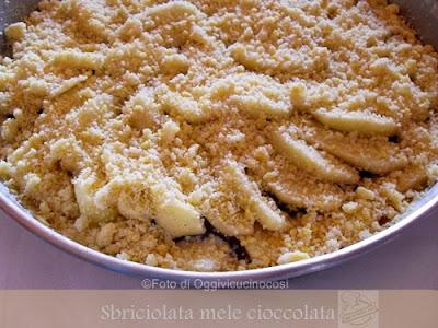 Torta Sbriciolata alle mele e cioccolato©