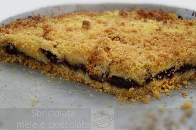 Torta Sbriciolata alle mele e cioccolato©