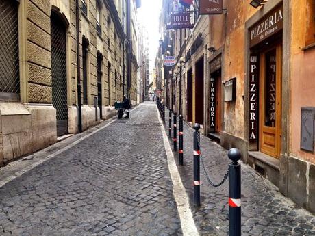 Questa strada faceva schifo, ora è un salotto. Ecco la storia di Via degli Avignonesi