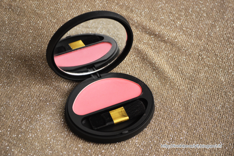 Etre Belle, Blush On Puder Rouge - Review and swatches