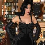 Dita Von Teese presenta “Erotique”, il nuovo profumo (foto)