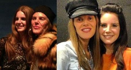 Anna Dello Russo, ma riprenditi che hai 50 anni!