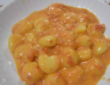 Gnocchi di patate pomodoro e panna