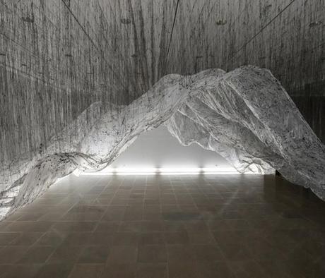 Le sculture a rovescio di Onishi Yasuaki