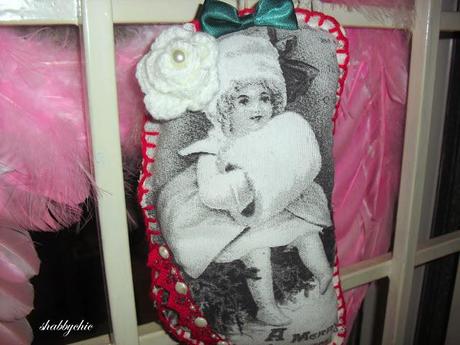 sono tornata,e penso al Natale.......tra un mese