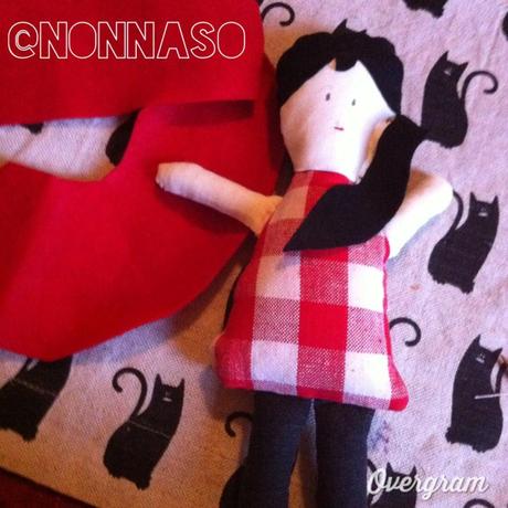 nonnaso-cappuccetto-rosso-bambola