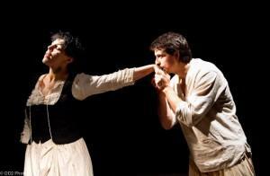 EXIT – Emergenze Per Identità Teatrali al Teatro Tor Bella Monaca a Roma exit - baciamano