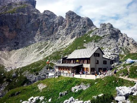 lago coldai e rifugio tissi