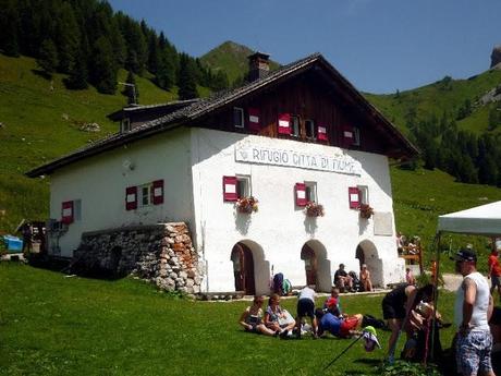 escursione al rifugio fiume