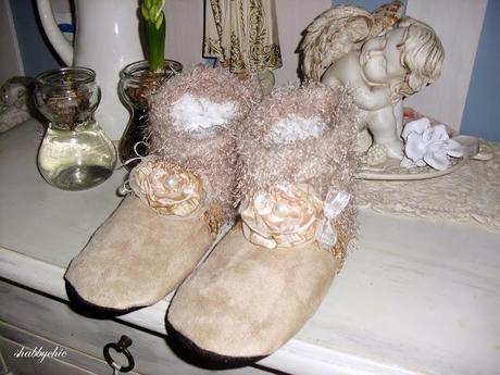scarpine calde calde in stile shabby chic