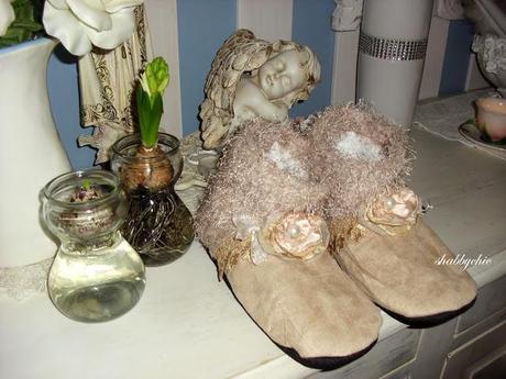 scarpine calde calde in stile shabby chic