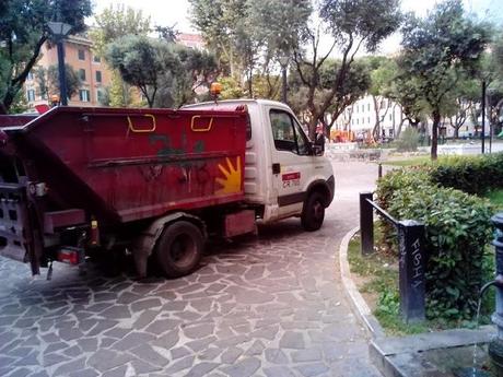 Il punto sullo stato in cui versa Piazza dei Re di Roma (a settembre, perché ora è molto peggio)