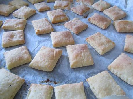 Biscotti al Parmigiano.