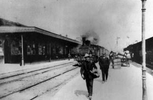 Viareggio - Stazione Vecchia - Foto tratta dal libro A Viareggio con il treno dei ricordi - Pezzini Ed. 1992