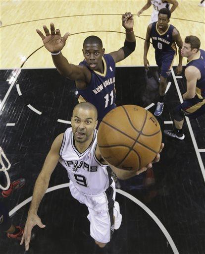 Belinelli e gli Spurs volano, Bargnani ed i Knicks ancora ko