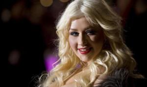 christina-aguilera-curvy_h_partb