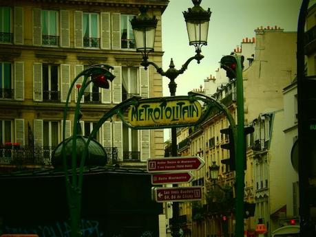 Metro - Parigi, Francia