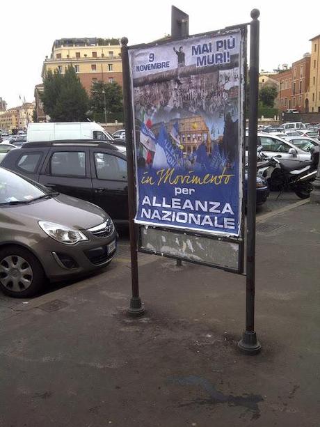 Non guardate solo la mega campagna abusiva di Alleanza Nazionale qualche giorno fa; guardate i manifesti regolari che avevano pagato le tasse e che sono stati staccati da questi banditi