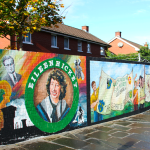 Tra i murales di Belfast