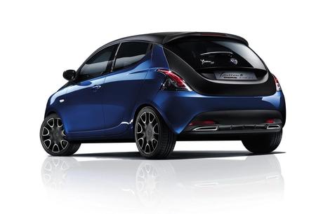 Cosa batte sotto il cofano di una Ypsilon S by Momodesign?