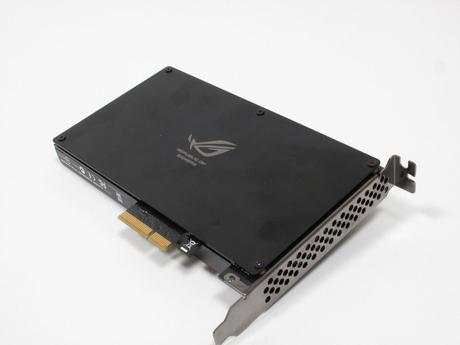 Asus_ROG_Raidr_PCIe_SSD_240GB__8_