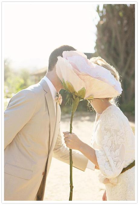 Decorazione matrimonio o bouquet sposa: i fiori giganti di carta