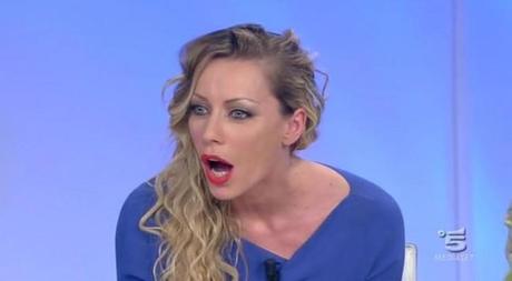 Raffaella Fico contro Karina Cascella: lei al pronto soccorso per giochini erotici