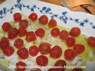 Zucchine tonde al gratin con sorpresa di tofu e pomodorini confit