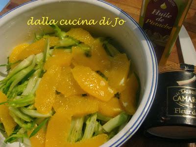 Insalata di puntarelle e arance bio all'olio di pistacchio