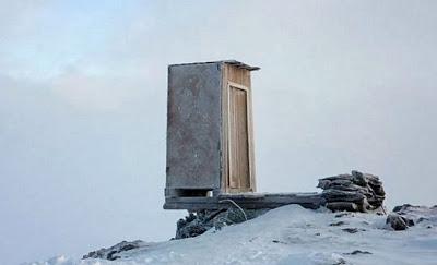 La toilette a 2.600 metri si trova in Siberia.