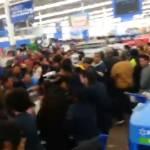 Usa, caos e spintoni al Black Friday per televisori a un dollaro (Video)