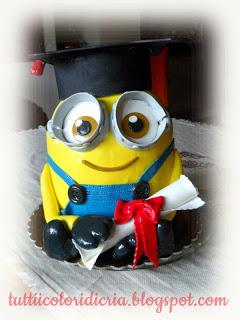 Torta a forma di Minion (LAUREA)