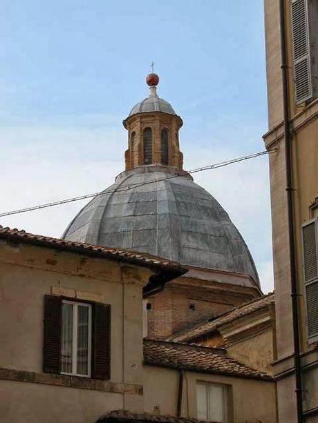 Le nostre straordinarie cupole. Perché non le illuminiamo? Perché non valorizziamo uno skyline unico?