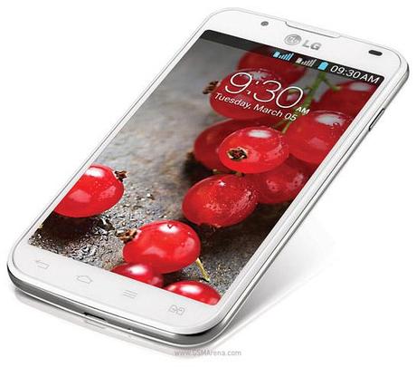 lg optimus l7 ii Quale smartphone acquistare per Natale 2013? Ecco la guida di YourLifeUpdated