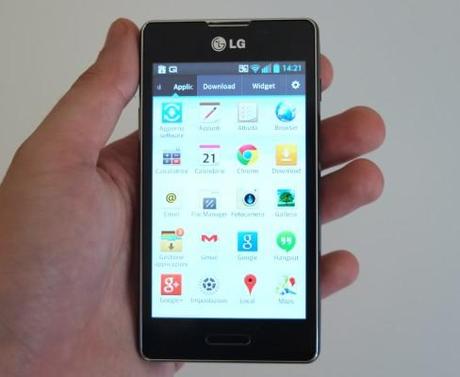 LG Optimus L5 II 6 488x400 Quale smartphone acquistare per Natale 2013? Ecco la guida di YourLifeUpdated