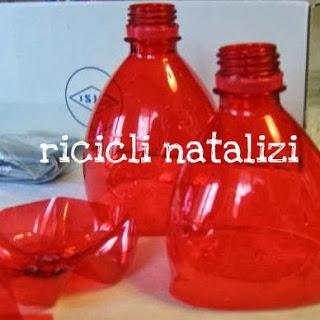 complementi per  una ecotavola di Natale,in plastica riciclata e non solo,fai da te.