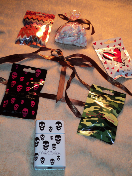 Paul Stiven: Fashion Chewing-Gum & Hermès Mini Bags paul-stiven-Chewing-gum