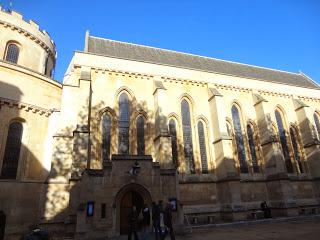 Alla ricerca del sacro Graal, Temple Church e le tombe dei Cavalieri Templari a Londra.