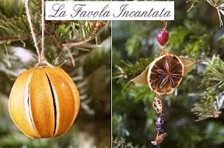 Decorazioni natalizie: addobbi per l’albero con arance, stecche di cannella e chiodi di garofano