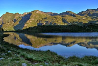 Il lago Litteran, alle prime luci dell'alba!